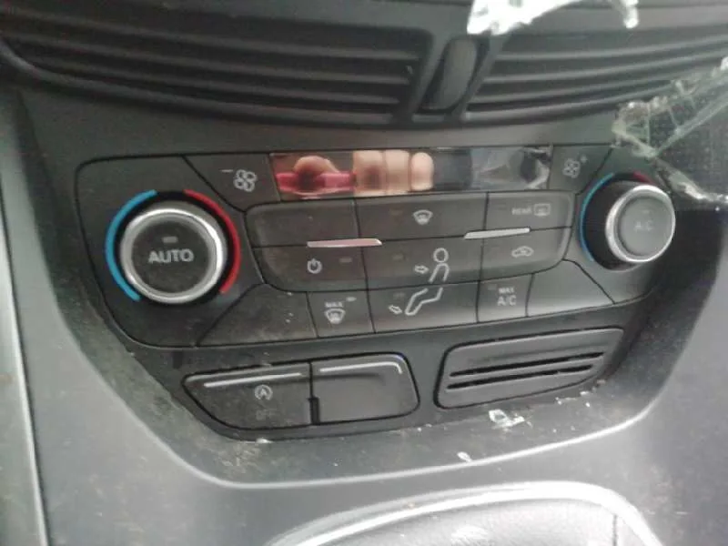 Mando Climatizador para Ford Kuga (Cbs)