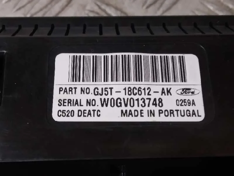 Mando Climatizador para Ford Kuga (Cbs)