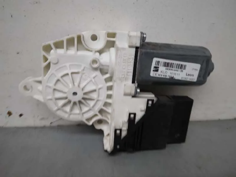 Motor Elevalunas Trasero Derecho para Seat Leon (1P1)