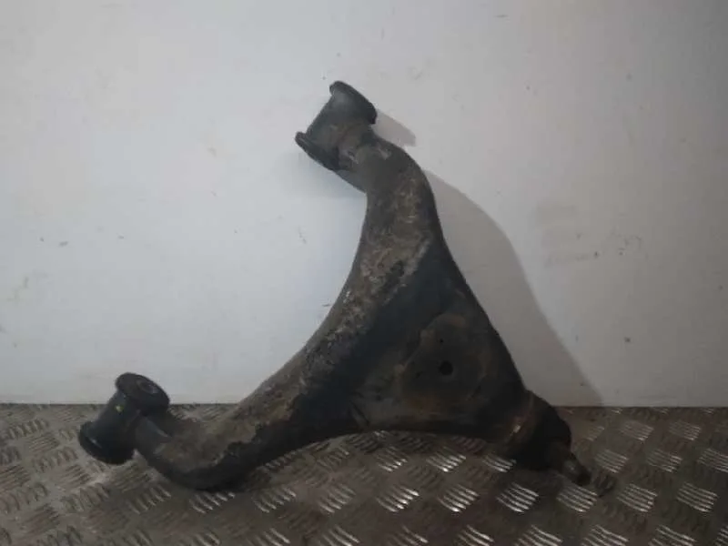 Brazo Suspension Inferior Delantero Derecho para Volkswagen Lt Caja Cerrada / Combi (Mod. 1997)