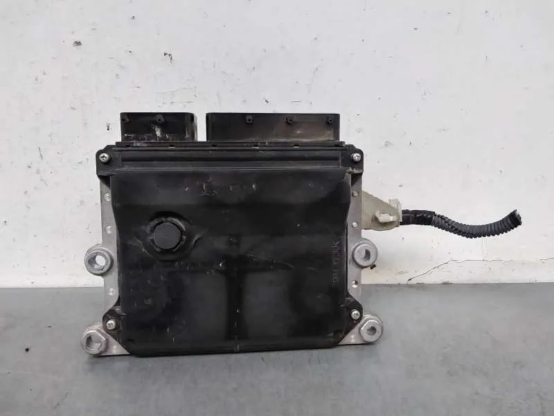 Centralita Motor Uce para Toyota Iq