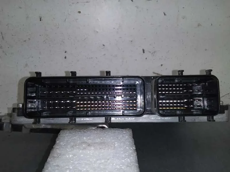 Centralita Motor Uce para Toyota Iq