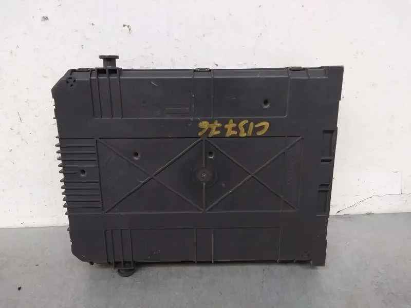 Caja Reles / Fusibles para Peugeot 208