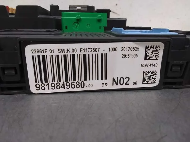 Caja Reles / Fusibles para Peugeot 208