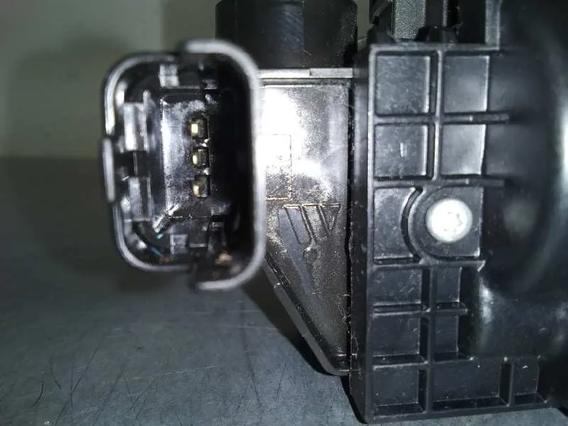 Cerradura Maletero / Porton para Peugeot 208