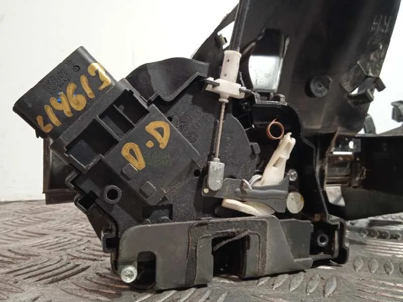 Cerradura Puerta Delantera Derecha para Ford Focus Turnier (Cb4)