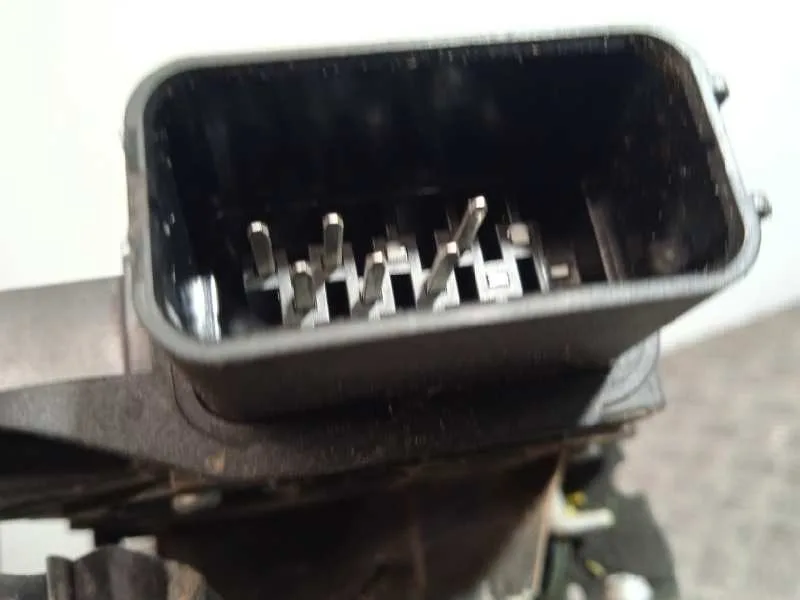 Cerradura Puerta Delantera Derecha para Ford Focus Turnier (Cb4)
