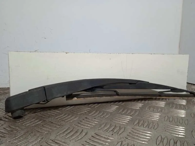 Brazo Limpia Trasero para Peugeot 208