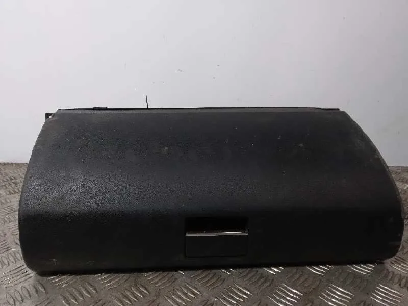 Guantera para Mercedes-Benz Clase A (W169)