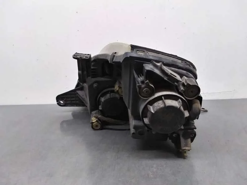 Faro Derecho para Ssangyong Rexton