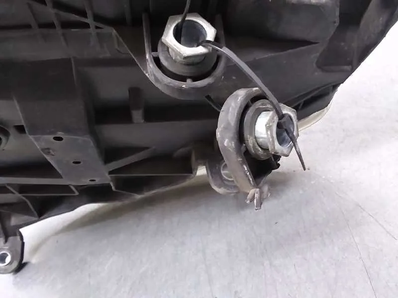 Faro Derecho para Volkswagen Touareg (7La)