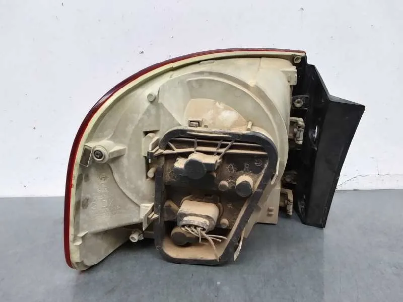 Piloto Trasero Derecho para Volkswagen Touareg (7La)