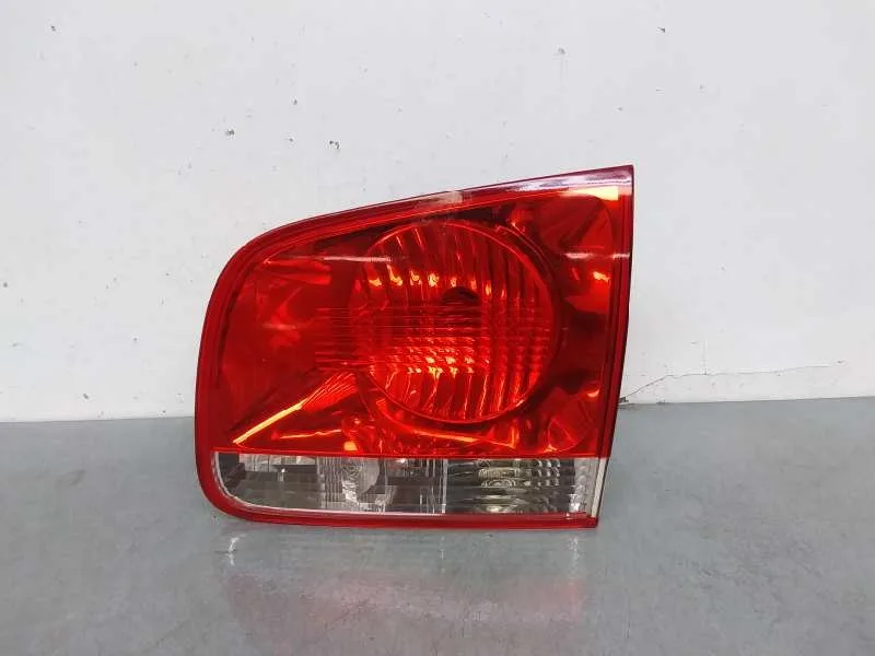 Piloto Trasero Derecho Interior para Volkswagen Touareg (7La)