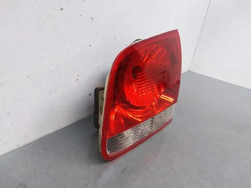 Piloto Trasero Derecho Interior para Volkswagen Touareg (7La)