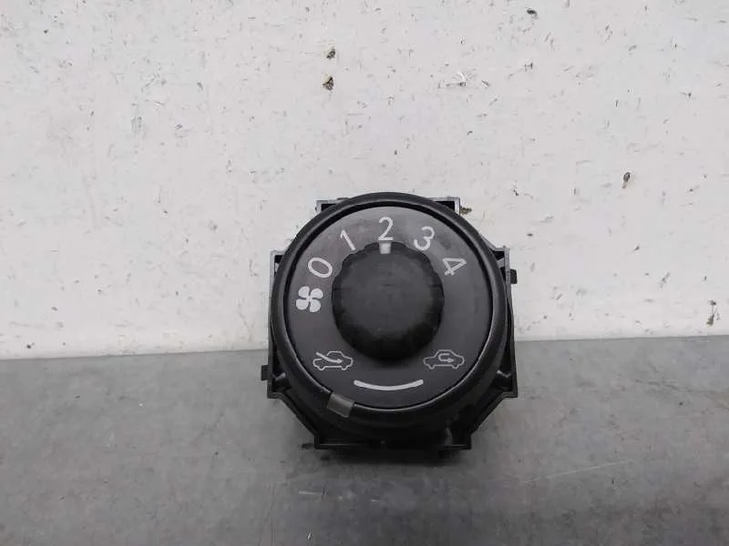 Mando Calefaccion / Aire Acondicionado para Toyota Iq