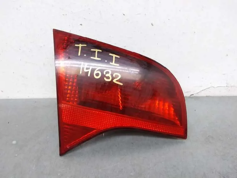 Piloto Trasero Izquierdo Interior para Audi A4 Avant (8E)