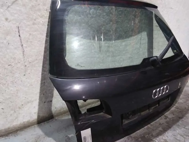 Porton Trasero para Audi A4 Avant (8E)