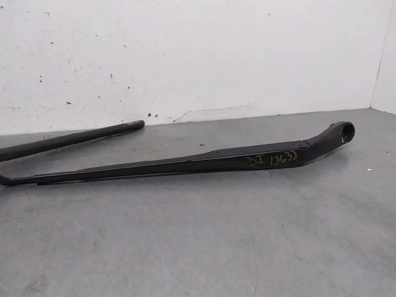 Brazo Limpia Delantero Izquierdo para Kia Xceed