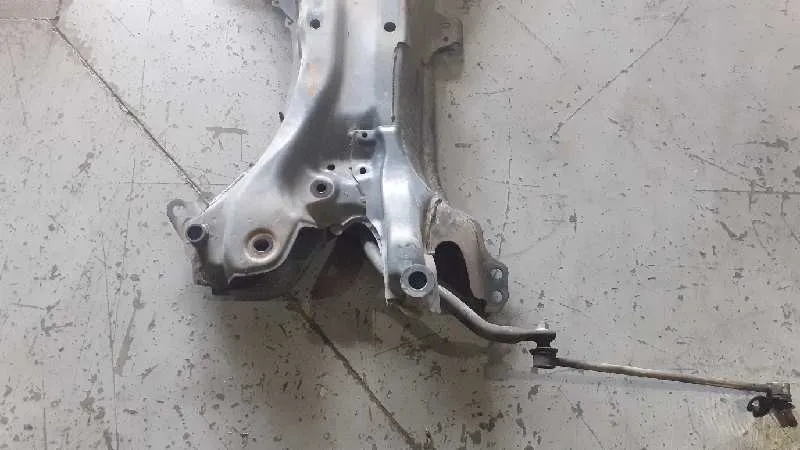 Puente Delantero para Toyota Auris