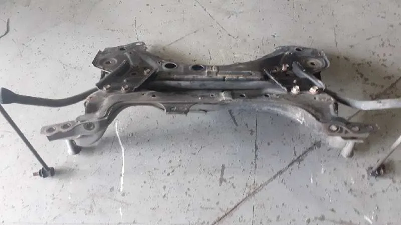 Puente Delantero para Toyota Auris