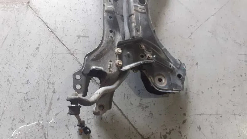 Puente Delantero para Toyota Auris