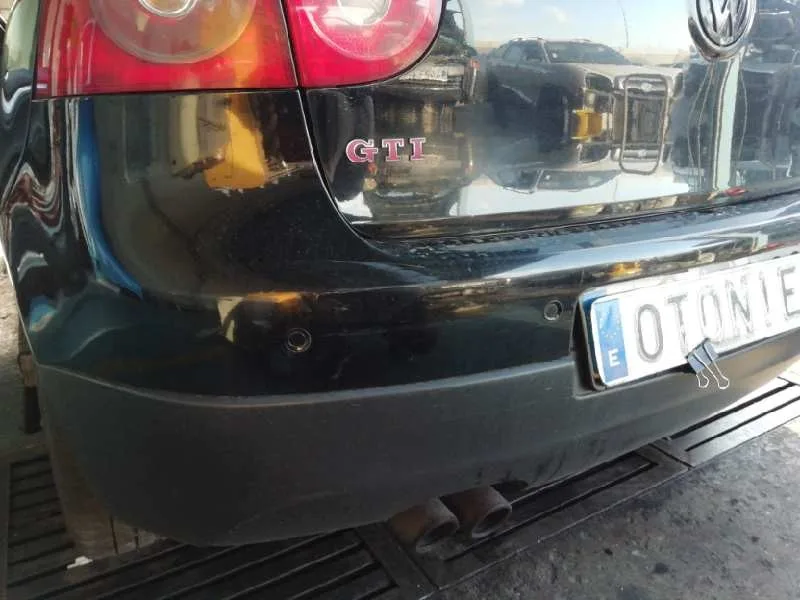 Paragolpes Trasero para Volkswagen Golf V Berlina (1K1)