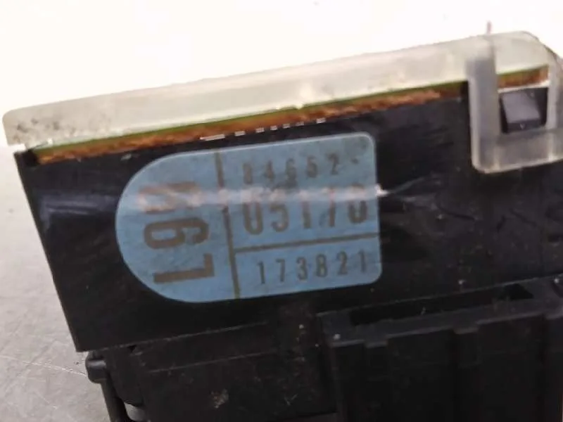 Mando Limpia para Toyota Corolla Verso (R1)