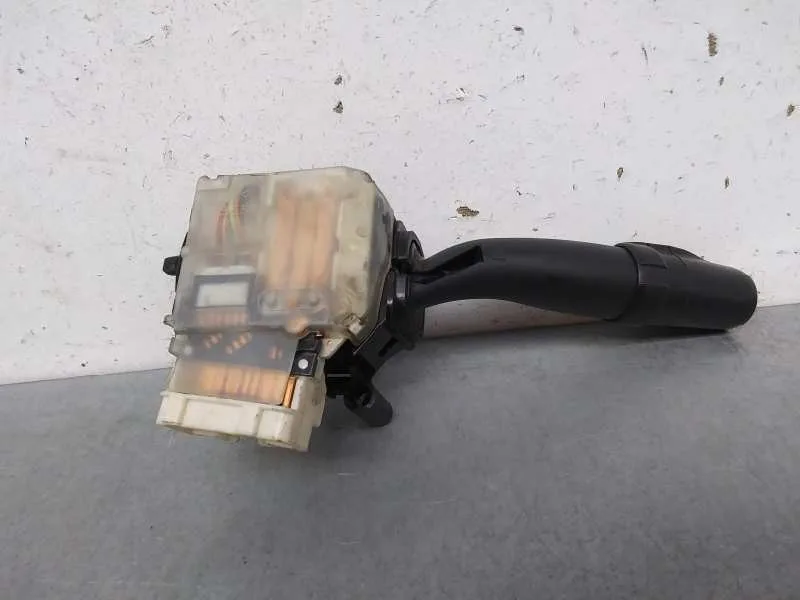 Mando Luces para Toyota Corolla Verso (R1)