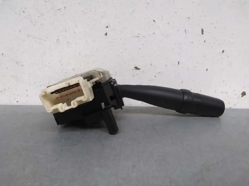 Mando Luces para Toyota Corolla Verso (R1)