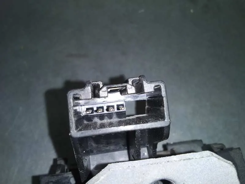 Cerradura Maletero / Porton para Ford Focus Turnier (Cb4)