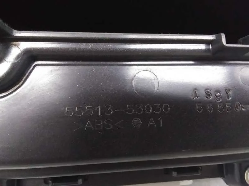 Guantera para Lexus Is
