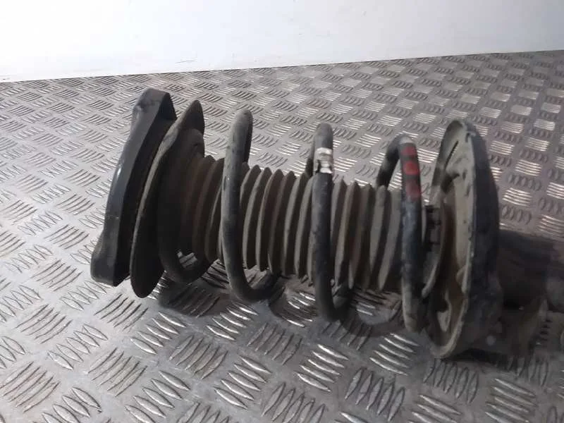 Amortiguador Delantero Izquierdo para Mercedes-Benz Clase C (W204) Lim.