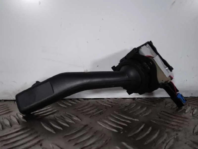 Mando Limpia para Volkswagen Golf V Berlina (1K1)