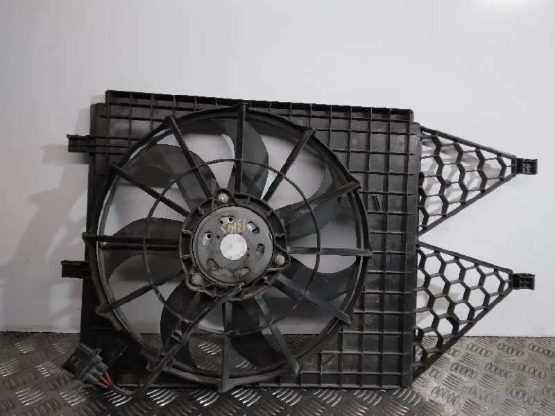 Electroventilador para Seat Ibiza St (6J8)