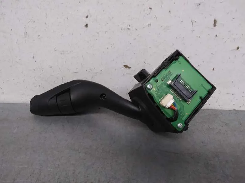Mando Limpia para Ford Focus Lim.