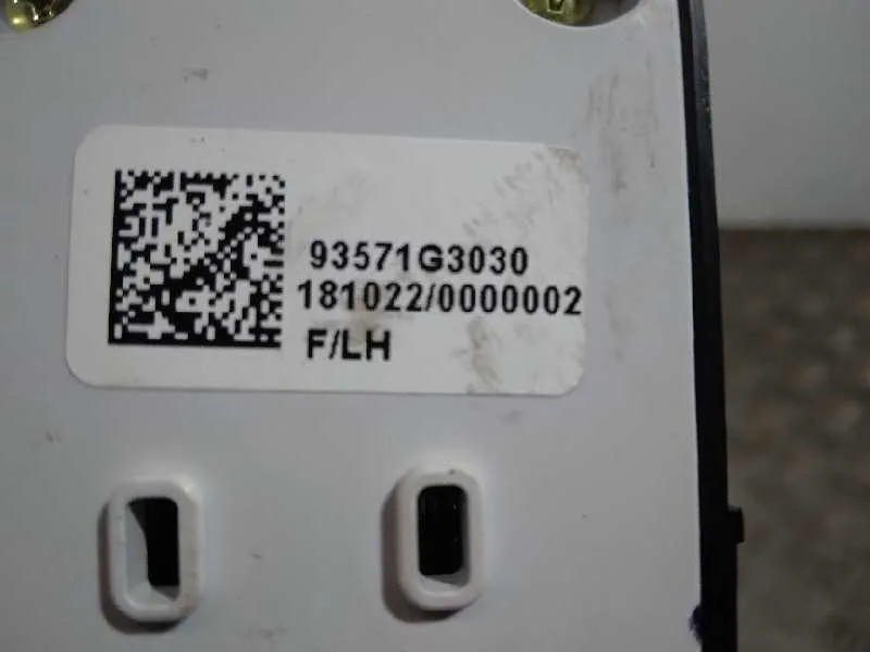 Mando Elevalunas Delantero Izquierdo para Hyundai I30 (Pd)