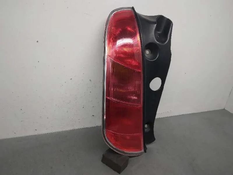 Piloto Trasero Izquierdo para Lancia Ypsilon (101)