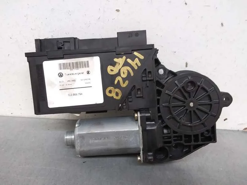 Motor Elevalunas Trasero Derecho para Volkswagen Touareg (7La)