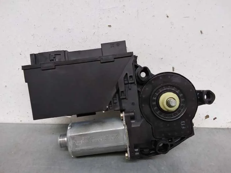 Motor Elevalunas Delantero Derecho para Volkswagen Touareg (7La)