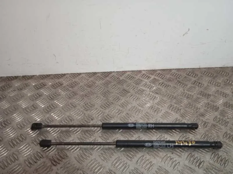 Amortiguadores Maletero / Porton para Kia Sportage