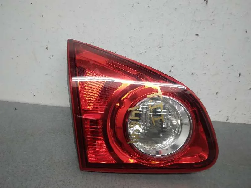 Piloto Trasero Izquierdo Interior para Nissan Qashqai (J10)