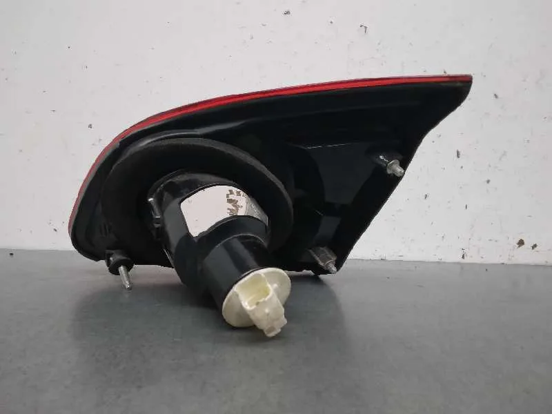 Piloto Trasero Izquierdo Interior para Nissan Qashqai (J10)