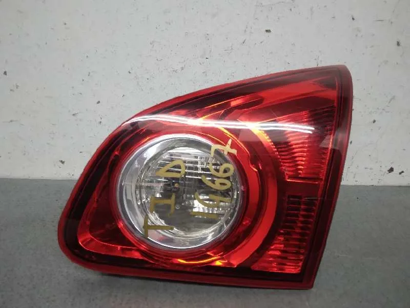 Piloto Trasero Derecho Interior para Nissan Qashqai (J10)