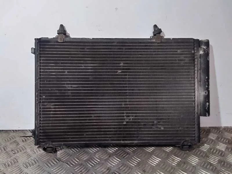 Condensador / Radiador Aire Acondicionado para Toyota Yaris (Ncp1/Nlp1/Scp1)