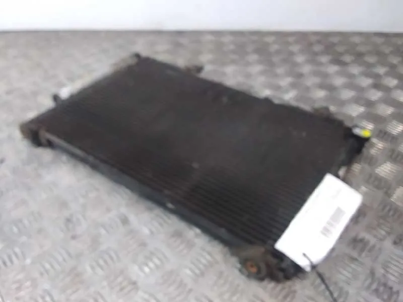 Condensador / Radiador Aire Acondicionado para Toyota Yaris (Ncp1/Nlp1/Scp1)