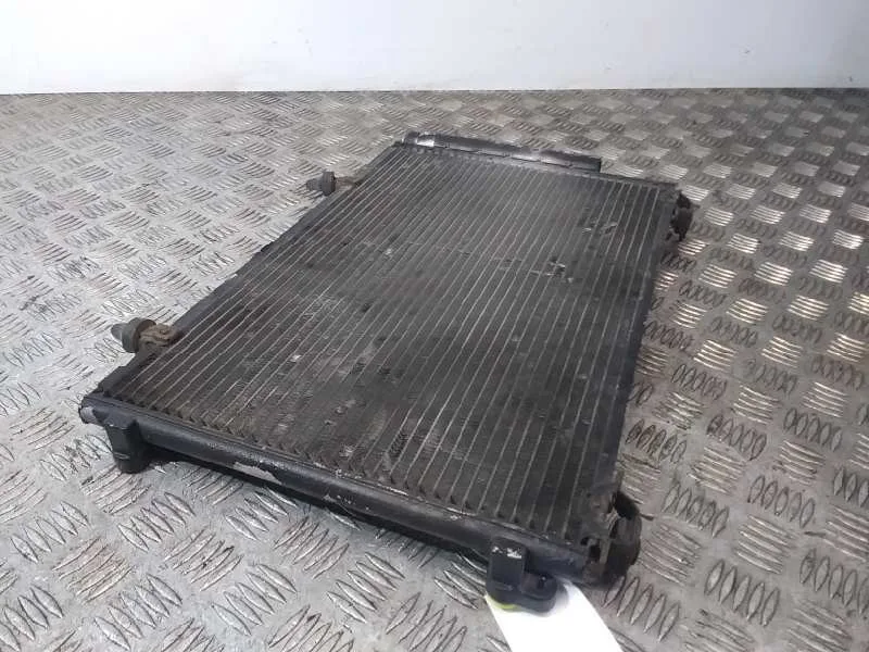 Condensador / Radiador Aire Acondicionado para Toyota Yaris (Ncp1/Nlp1/Scp1)