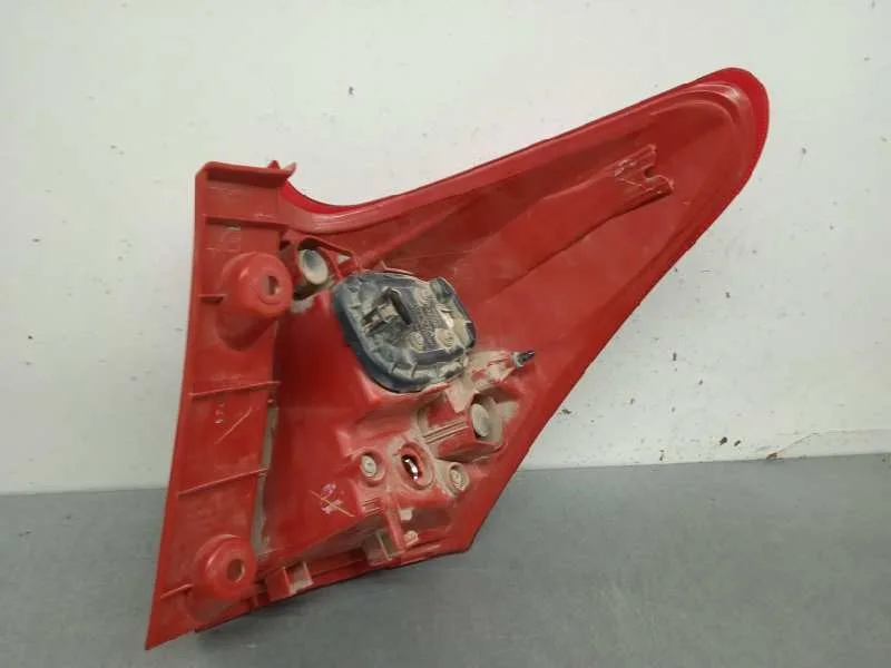 Piloto Trasero Izquierdo para Toyota Auris