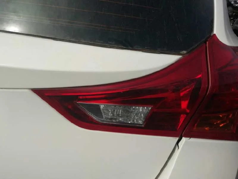 Piloto Trasero Derecho Interior para Toyota Auris