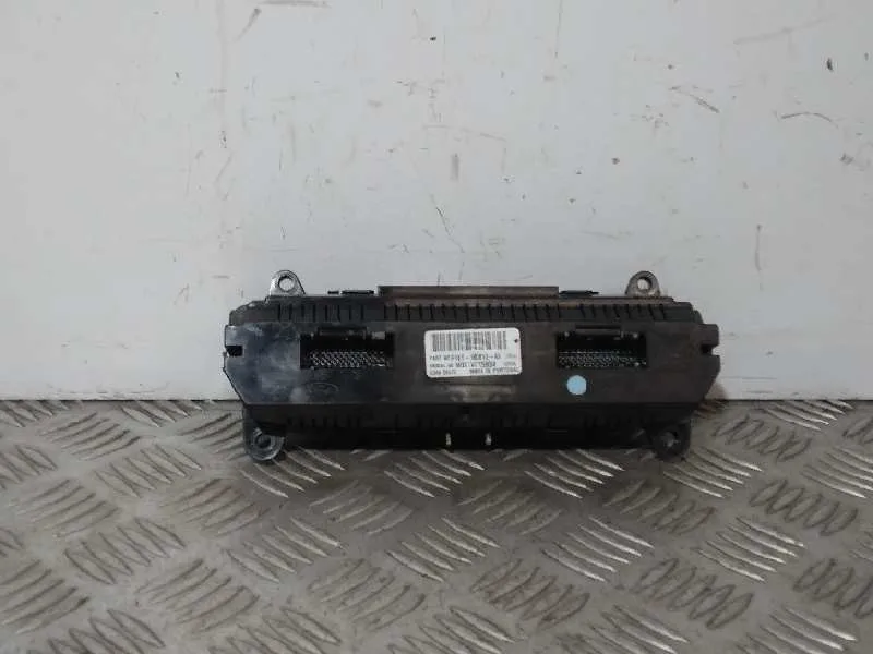 Mando Climatizador para Ford Focus Lim.