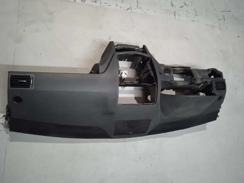 Salpicadero para Mercedes-Benz Clase C (W204) Berlina